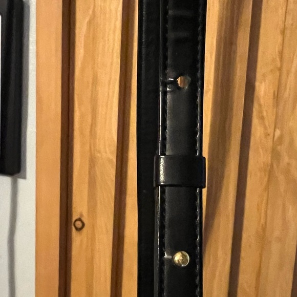 Burberry Black Leather Shoulder Bag with Plaid Pouch & Interior - Picture 8 of 8